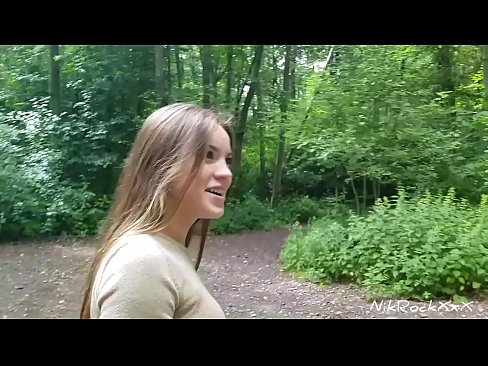 ❤️ Jeg foreslog Evelina, at vi skulle kneppe på et offentligt sted! Hun sagde ja. Så kneppede jeg hende i røven og kom i hendes mund. Derefter tissede hun i bukserne på sig selv. ☑ Fucking video at da.assistdoctor23.ru ❤